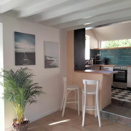 Gite 3 Chambres En Bord De Rance La Ville-ès-Nonais Exterior foto