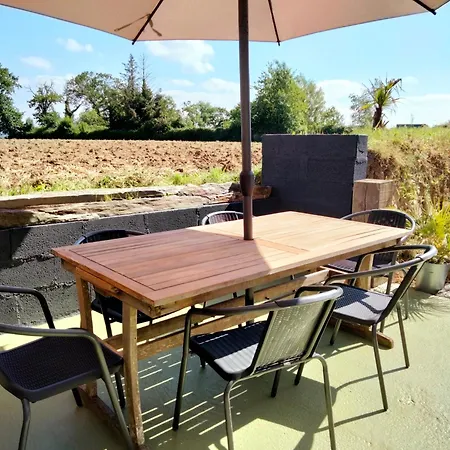 Gite 3 Chambres En Bord De Rance La Ville-ès-Nonais Exterior foto
